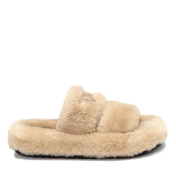 Fluffy Supreme Uggs